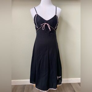 Vintage Y2K Free People Black dress lace accents and pink trim S4